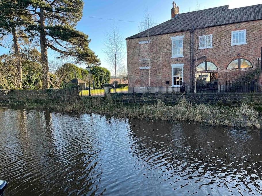 The Boathouse 2 Bedroom Apartment In Ripon Exterior foto